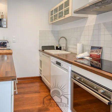 Apartment Le Carnot For 2 By Sunset
