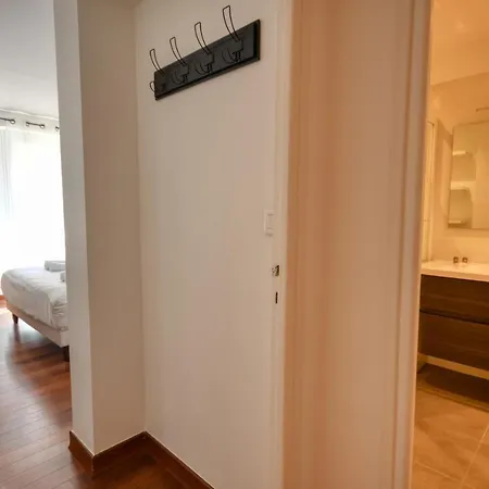 Апартаменти Le Carnot For 2 By Sunset