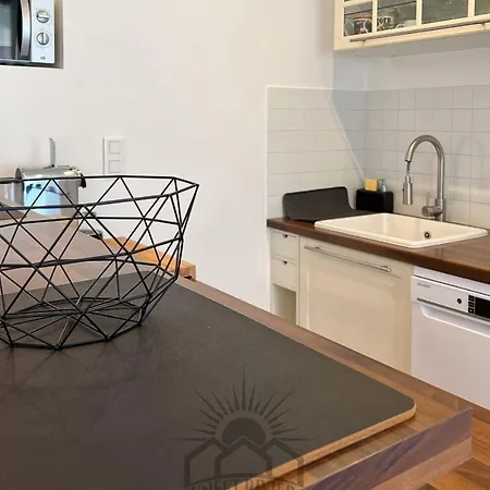 Le Carnot For 2 By Sunset Apartment