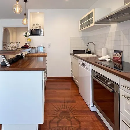 Le Carnot For 2 By Sunset Apartment