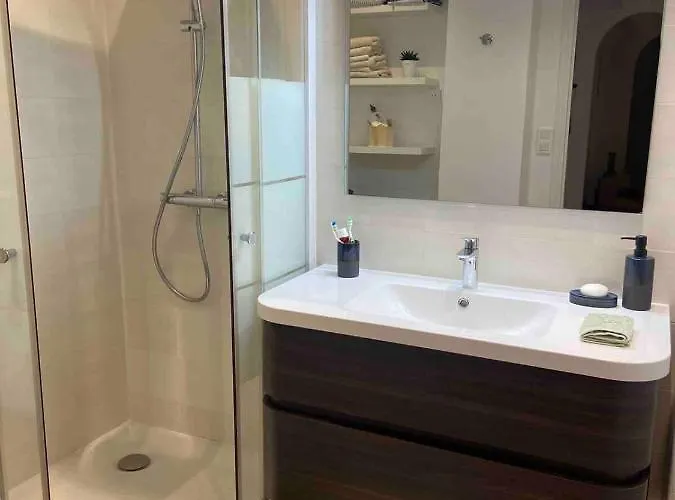 Апартаменти Le Carnot For 2 By Sunset Антіб