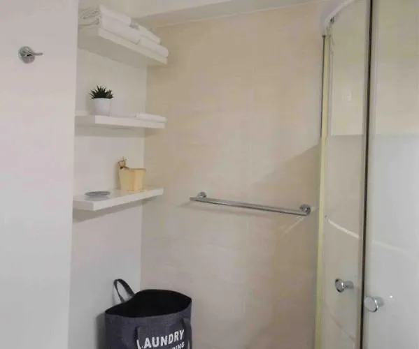 Апартаменти Le Carnot For 2 By Sunset Антіб