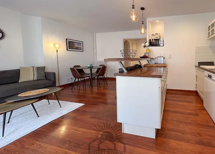 Апартаменти Le Carnot For 2 By Sunset Антіб